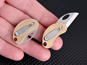 چاقو آنباکسینگ تاشو قابل آویز به دسته کلید Brass Mini Folding Knife Sharp Unpacking Express Knife Carry JY220915-4