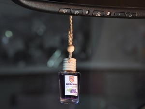 خوشبوکننده خودرو تام کلین با رایحه اسطوخودوس (لوندر)Tom Klein TC-FI10NLP car air freshener with lavender scent