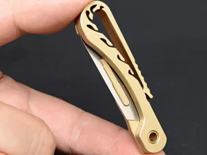 چاقو آنباکسینگ برنجی تاشو قابل آویز از دسته کلید Brass key chain knife sharp utility knife portable